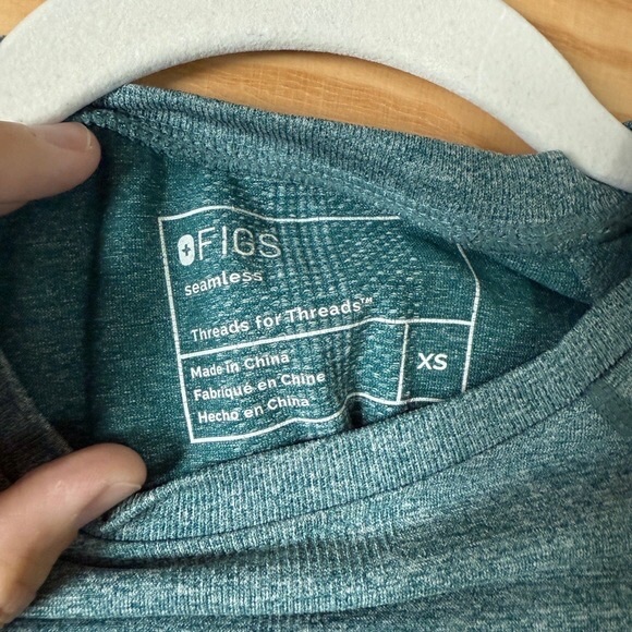 Figs Teal Long Sleeve Seamless Underscrub - Picture 4 of 6